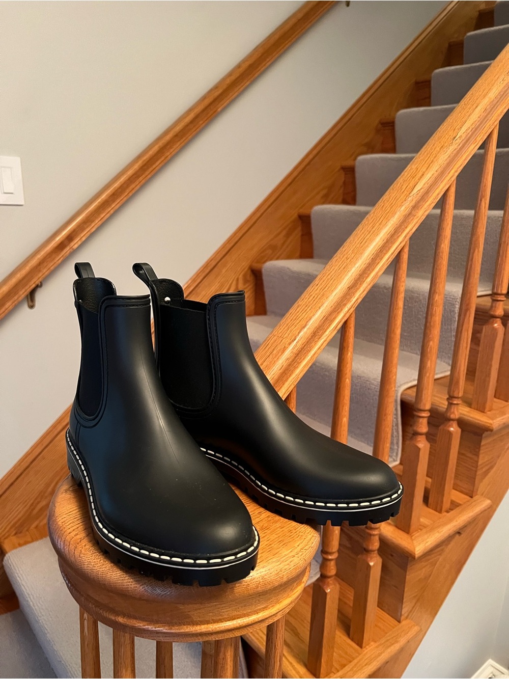 Black Igor Lug Boots - Women’s Stylish Slip-On Rubber Ankle Boots